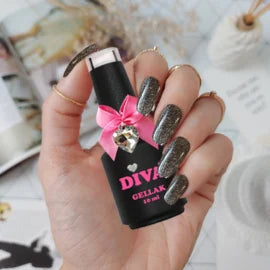 DIVA Gellak Dramatic Black 10 ml - Beauty by Wenn